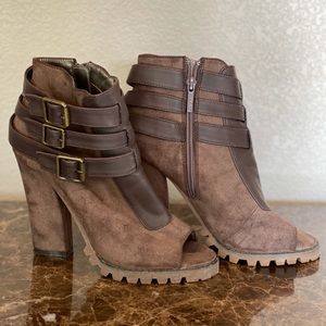 Michad Antonio anke boots